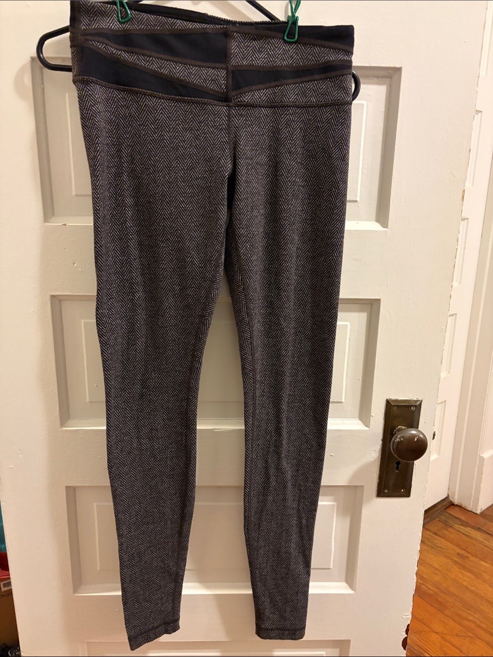 Lululemon Women’s Gray Herringbone Knit Leggings